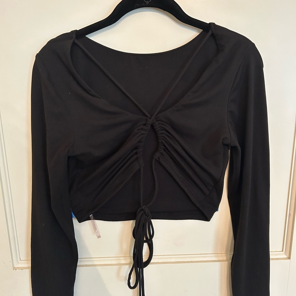 BLACK LONG SLEEVE